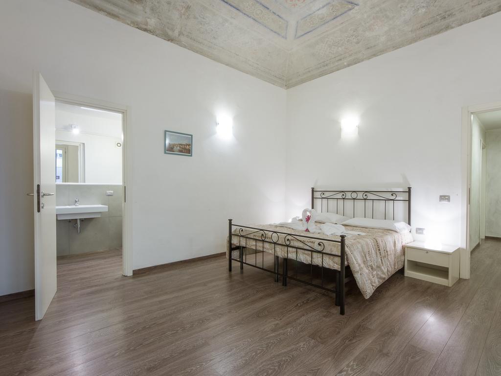 Piazza Pitti 2 Bedroom Florenţa Exterior foto
